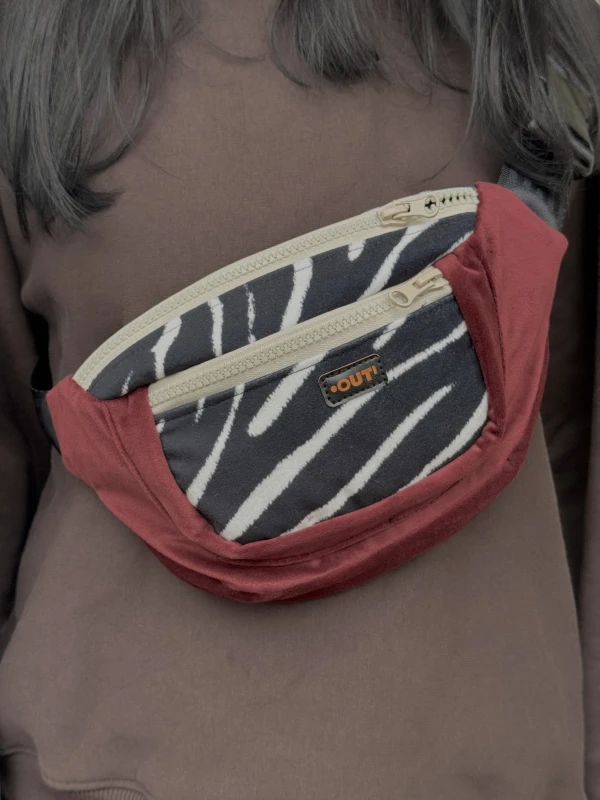 burgund zebra 2.jpg